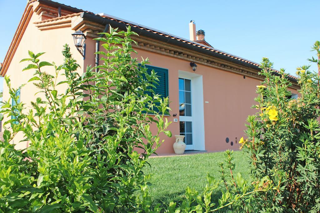 Agriturismo Ferruggini Болгери Экстерьер фото
